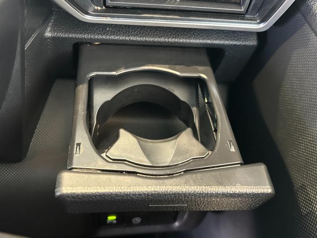 ロッキープレミアムGバックカメラ対応 プッシュボタンスタ−ト シ−トヒ−タ− 電動パーキング 全車速追従機能付ACC 衝突被害軽減ブレーキ コ−ナ−センサ− アイドリングストップ機能 LEDヘッドライト(奈良県)の中古車