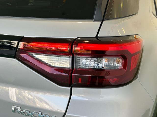 ロッキープレミアムGバックカメラ対応 プッシュボタンスタ−ト シ−トヒ−タ− 電動パーキング 全車速追従機能付ACC 衝突被害軽減ブレーキ コ−ナ−センサ− アイドリングストップ機能 LEDヘッドライト(奈良県)の中古車