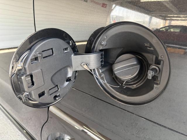 タントカスタムＸナビゲーション　バックカメラ　電動パーキングブレーキ　両側電動スライドドア　ＴＶコントロール　フロントシートヒーター　電動格納式ドアミラー　ＥＴＣ車載器　ドライブレコーダー　パワーウィンドウ（奈良県）の中古車