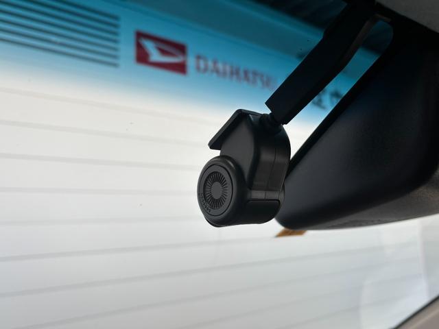 ムーヴＸリミテッドII　ＳＡIIIナビゲーション　バックカメラ　ドライブレコーダー　オートエアコン　運転席シートヒーター　電動格納式ドアミラー　パワーウィンドウ　プッシュスタートスイッチ　キーフリーシステム　アルミホイール（奈良県）の中古車