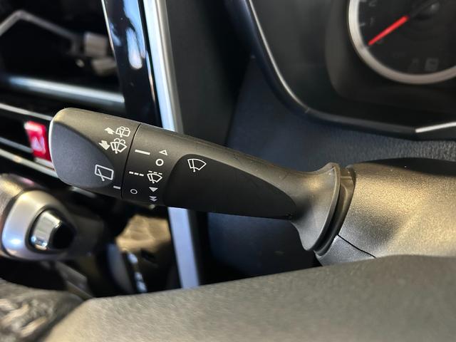 トールカスタムＧ　ターボバックカメラ対応　電動パーキング　両側電動スライドドア　プッシュボタンスタ−ト　衝突被害軽減ブレーキ　アイドリングストップ機能　コ−ナ−センサ−　クル−ズコントロ−ル（奈良県）の中古車