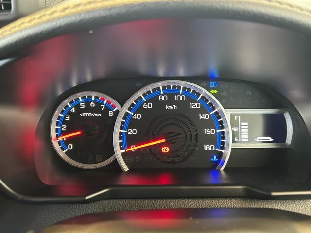 トールカスタムＧ　ターボバックカメラ対応　電動パーキング　両側電動スライドドア　プッシュボタンスタ−ト　衝突被害軽減ブレーキ　アイドリングストップ機能　コ−ナ−センサ−　クル−ズコントロ−ル（奈良県）の中古車