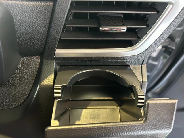 トールカスタムＧ　ターボバックカメラ対応　電動パーキング　両側電動スライドドア　プッシュボタンスタ−ト　衝突被害軽減ブレーキ　アイドリングストップ機能　コ−ナ−センサ−　クル−ズコントロ−ル（奈良県）の中古車