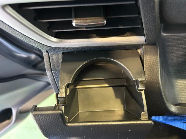 トールカスタムＧ　ターボバックカメラ対応　電動パーキング　両側電動スライドドア　プッシュボタンスタ−ト　衝突被害軽減ブレーキ　アイドリングストップ機能　コ−ナ−センサ−　クル−ズコントロ−ル（奈良県）の中古車