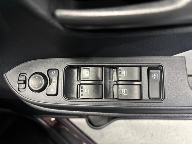 タントＸナビ装着時パノラマモニター対応　助手席側電動スライドドア　運転席・助手席シートヒーター　電動パーキングブレーキ　パワーウィンドウ　電動格納式ドアミラー　キーフリーシステム　アイドリングストップ機能（奈良県）の中古車