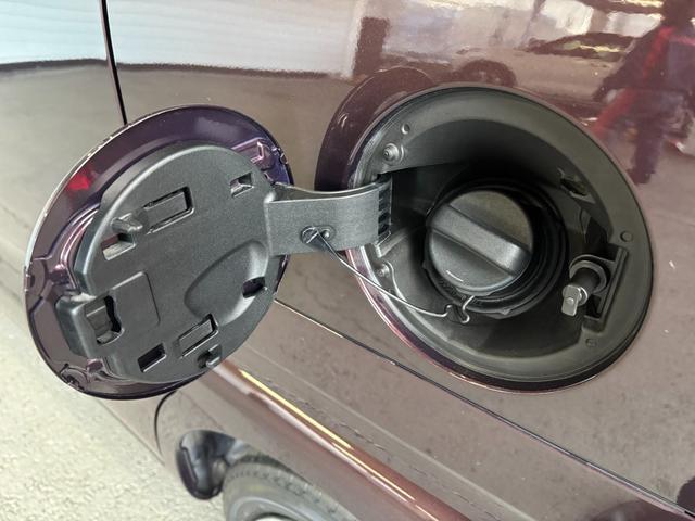 タントＸナビ装着時パノラマモニター対応　助手席側電動スライドドア　運転席・助手席シートヒーター　電動パーキングブレーキ　パワーウィンドウ　電動格納式ドアミラー　キーフリーシステム　アイドリングストップ機能（奈良県）の中古車