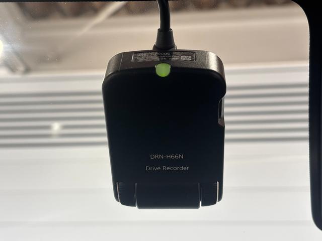 キャストアクティバＧ　ＳＡIIナビゲーション　バックカメラ　ＥＴＣ車載器　ドライブレコーダー　電動格納式ドアミラー　パワーウィンドウ　オートエアコン　プッシュスタートスイッチ　キーフリーシステム　アイドリングストップ機能（奈良県）の中古車