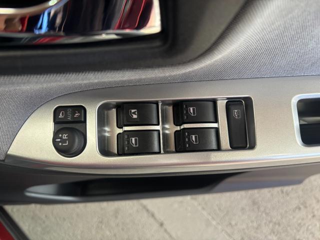 キャストアクティバＧ　ＳＡIIナビゲーション　バックカメラ　ＥＴＣ車載器　ドライブレコーダー　電動格納式ドアミラー　パワーウィンドウ　オートエアコン　プッシュスタートスイッチ　キーフリーシステム　アイドリングストップ機能（奈良県）の中古車