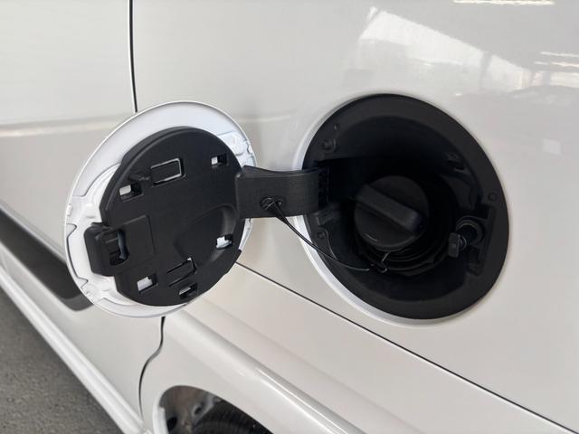 タントカスタムＲＳナビゲーション　バックカメラ　ＥＴＣ車載器　ＴＶコントロール　フロントシートヒーター　両側電動スライドドア　電動格納式ドアミラー　パワーウィンドウ　オートエアコン　プッシュスタートスイッチ　キーフリー（奈良県）の中古車