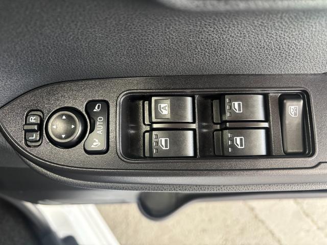 タントカスタムＲＳ６．８インチディスプレイオーディオ　パノラマモニター　電動パーキングブレーキ　フロントシートヒーター　両側電動スライドドア　プッシュスタートスイッチ　電動格納式ドアミラー　アルミホイール　キーフリー（奈良県）の中古車