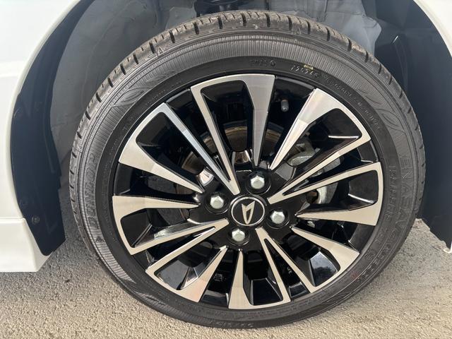 タントカスタムＲＳ６．８インチディスプレイオーディオ　パノラマモニター　電動パーキングブレーキ　フロントシートヒーター　両側電動スライドドア　プッシュスタートスイッチ　電動格納式ドアミラー　アルミホイール　キーフリー（奈良県）の中古車