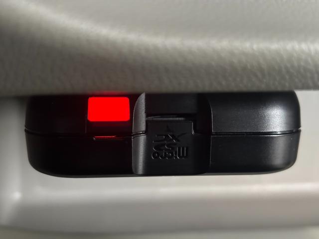 ムーヴＸリミテッドII　ＳＡIIIナビゲーション　バックカメラ　ドライブレコーダー　ＥＴＣ　運転席シートヒーター　プッシュスタートスイッチ　キーフリーシステム　アルミホイール　電動格納式ドアミラー　パワーウィンドウ　オートエアコン（奈良県）の中古車