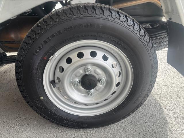 ハイゼットトラックＥＸＴマニュアルエアコン　オーディオ穴　電動格納式ドアミラー　パワーウィンドウ　プッシュスタートスイッチ　キーフリーシステム　荷台作業灯　アイドリングストップ機能　コーナーセンサー（奈良県）の中古車