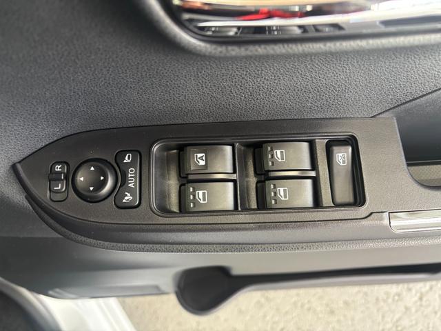 タントカスタムＸナビ取付時バックカメラ対応　電動パーキングブレーキ　両側電動スライドドア　電動格納式ドアミラー　パワーウィンドウ　オートエアコン　プッシュスタートスイッチ　アルミホイール　キーフリーシステム（奈良県）の中古車