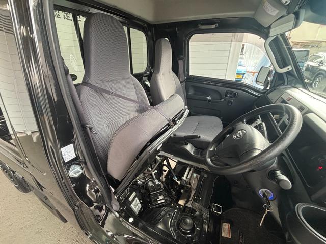 ハイゼットトラックジャンボＳＡIIIｔマニュアルエアコン　パワーウィンドウ　荷台作業灯　キーレスエントリーシステム（奈良県）の中古車