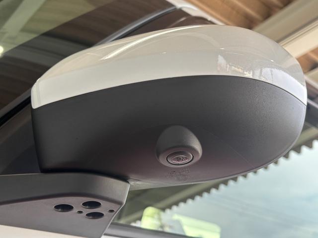 ムーヴキャンバスストライプスＧナビ取付時パノラマモニター対応　両側電動スライドドア　電動パーキングブレーキ　フロントシートヒーター　オートエアコン　電動格納式ドアミラー　プッシュスタートスイッチ　キーフリー　アイドリングストップ（奈良県）の中古車