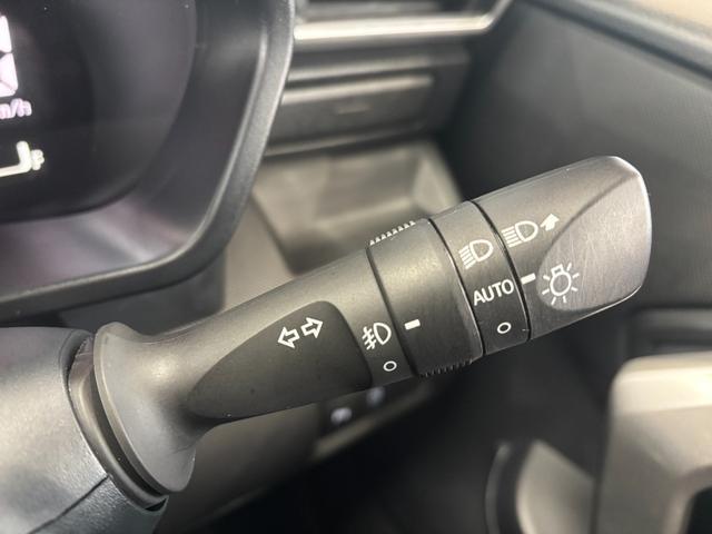 ロッキープレミアムGナビ取付時バックカメラ対応 フロントシートヒーター 電動パーキングブレーキ 電動格納式ドアミラー パワーウィンドウ プッシュスタートスイッチ オートエアコン キーフリーシステム アルミホイール(奈良県)の中古車