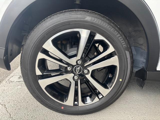 ロッキープレミアムGナビ取付時バックカメラ対応 フロントシートヒーター 電動パーキングブレーキ 電動格納式ドアミラー パワーウィンドウ プッシュスタートスイッチ オートエアコン キーフリーシステム アルミホイール(奈良県)の中古車