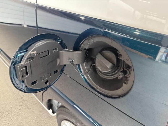 ムーヴキャンバスストライプスＧ修復歴有　　ナビゲーション　パノラマモニター　ドライブレコーダー　ＥＴＣ車載器　フロントシートヒーター　電動パーキングブレーキ　プッシュスタートスイッチ　キーフリーシステム　アイドリングストップ（奈良県）の中古車