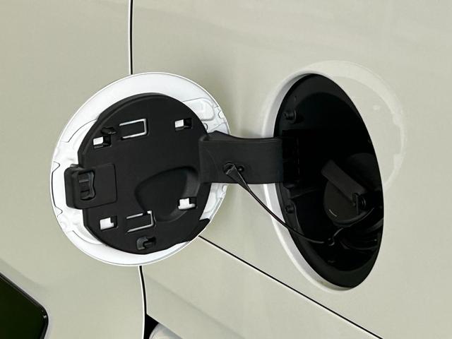 タントファンクロスナビ　ドラレコ　両側電動スライドドア　コ−ナ−センサ−　衝突被害軽減ブレーキ　アイドリングストップ機能　プッシュボタンスタ−ト　シ−トヒ−タ−　バックカメラ　ＬＥＤヘッドライト（奈良県）の中古車