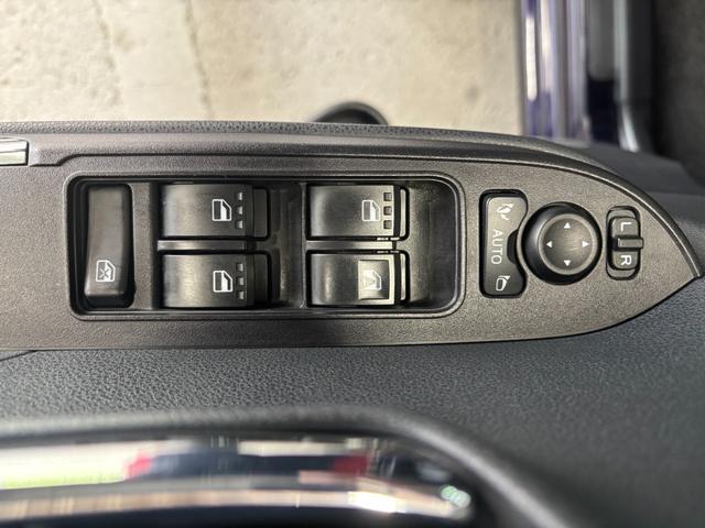 タントカスタムＲＳ１０インチ純正大画面ナビ　パノラマモニター　ドライブレコーダー　電動パーキングブレーキ　フロントシートヒーター　両側電動スライドドア　電動格納式ドアミラー　アルミホイール　キーフリーシステム（奈良県）の中古車