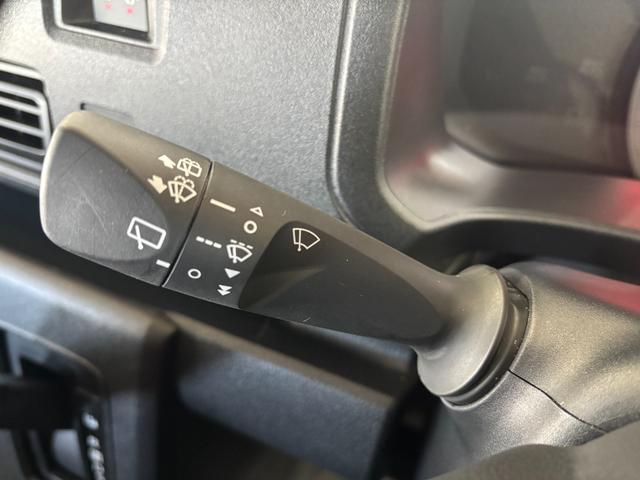 ハイゼットカーゴスペシャルAM/FMラジオチューナー マニュアルエアコン フロント席パワーウィンドウ アイドリングストップ機能(奈良県)の中古車