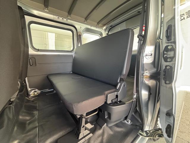 ハイゼットカーゴスペシャルAM/FMラジオチューナー マニュアルエアコン フロント席パワーウィンドウ アイドリングストップ機能(奈良県)の中古車