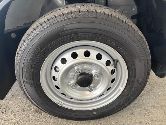 ハイゼットカーゴスペシャルAM/FMラジオチューナー マニュアルエアコン フロント席パワーウィンドウ アイドリングストップ機能(奈良県)の中古車