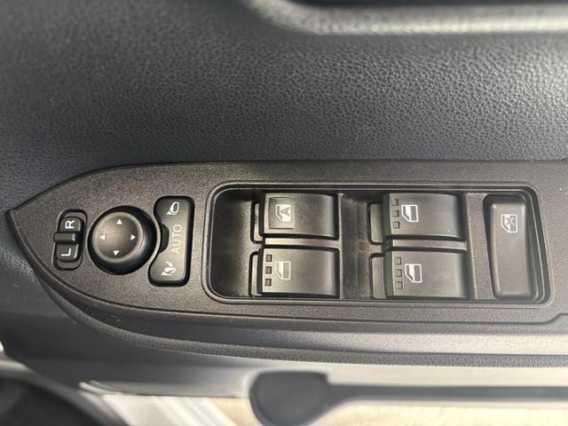 タントカスタムＸ９インチディスプレイオーディオ　バックカメラ　ドライブレコーダー　フロントシートヒーター　両側電動スライドドア　電動格納式ドアミラー　電動パーキングブレーキ　プッシュスタートスイッチ　アルミホイール（奈良県）の中古車