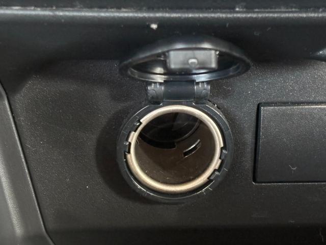 ロッキーＸ　ＨＥＶナビ取付時バックカメラ対応　電動パーキングブレーキ　ＥＴＣ　オートエアコン　プッシュスタートスイッチ　キーフリーシステム　電動格納式ドアミラー　パワーウィンドウ　アイドリングストップ　アルミホイール（奈良県）の中古車