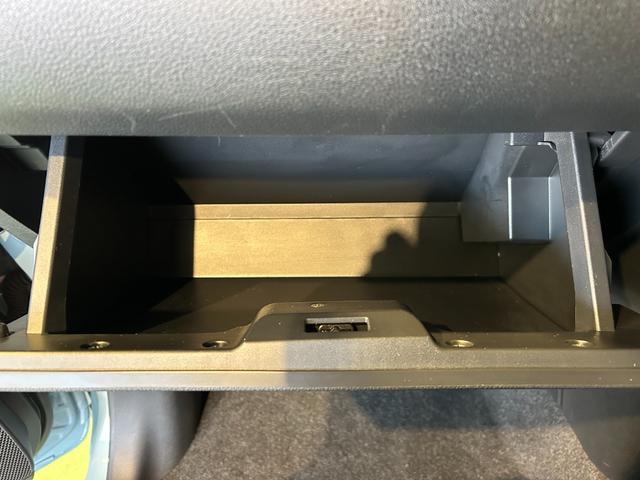 ムーヴキャンバスセオリーGナビ ドラレコ 衝突被害軽減ブレーキ コ−ナ−センサ− 両側電動スライドドア プッシュボタンスタ−ト 電動パーキング シ−トヒ−タ− バックカメラ(奈良県)の中古車