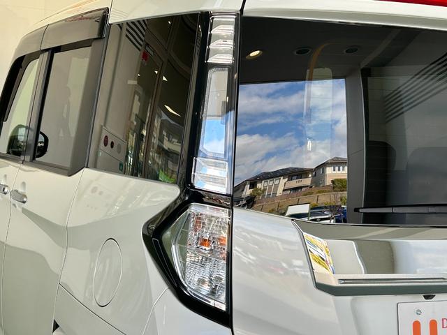 トールカスタムＧ　ターボ　ＳＡIIIナビ　ドラレコ　ＥＴＣ　衝突被害軽減ブレーキ　コ−ナ−センサ−　両側電動スライドドア　テレビキャンセラー　アイドリングストップ機能　オ−トハイビ−ム　シ−トヒ−タ−　パノラマモニタ−（奈良県）の中古車