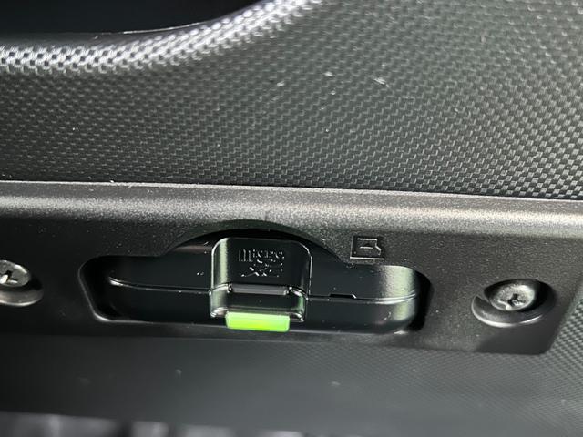 ロッキープレミアムＧ　ＨＥＶハイブリッド　ナビ　ドラレコ　ＥＴＣ　衝突被害軽減ブレーキ　コ−ナ−センサ−　全車速追従付ＡＣＣ　テレビキャンセラー　シ−トヒ−タ−　電動パーキング　プッシュボタンスタ−ト　パノラマモニタ−（奈良県）の中古車