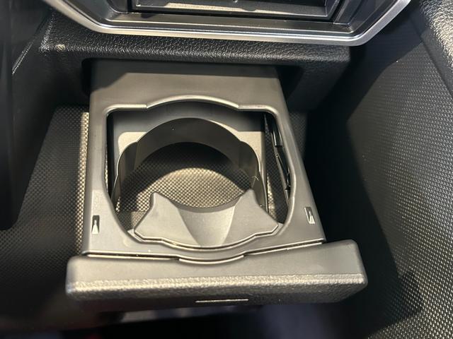 ロッキープレミアムＧ　ＨＥＶハイブリッド　ナビ　ドラレコ　ＥＴＣ　衝突被害軽減ブレーキ　コ−ナ−センサ−　全車速追従付ＡＣＣ　テレビキャンセラー　シ−トヒ−タ−　電動パーキング　プッシュボタンスタ−ト　パノラマモニタ−（奈良県）の中古車