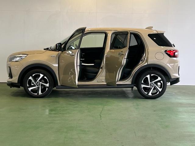 ロッキープレミアムＧ　ＨＥＶハイブリッド　ナビ　ドラレコ　ＥＴＣ　衝突被害軽減ブレーキ　コ−ナ−センサ−　全車速追従付ＡＣＣ　テレビキャンセラー　シ−トヒ−タ−　電動パーキング　プッシュボタンスタ−ト　パノラマモニタ−（奈良県）の中古車