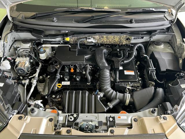 ロッキープレミアムＧ　ＨＥＶハイブリッド　ナビ　ドラレコ　ＥＴＣ　衝突被害軽減ブレーキ　コ−ナ−センサ−　全車速追従付ＡＣＣ　テレビキャンセラー　シ−トヒ−タ−　電動パーキング　プッシュボタンスタ−ト　パノラマモニタ−（奈良県）の中古車