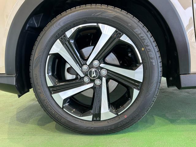 ロッキープレミアムＧ　ＨＥＶハイブリッド　ナビ　ドラレコ　ＥＴＣ　衝突被害軽減ブレーキ　コ−ナ−センサ−　全車速追従付ＡＣＣ　テレビキャンセラー　シ−トヒ−タ−　電動パーキング　プッシュボタンスタ−ト　パノラマモニタ−（奈良県）の中古車