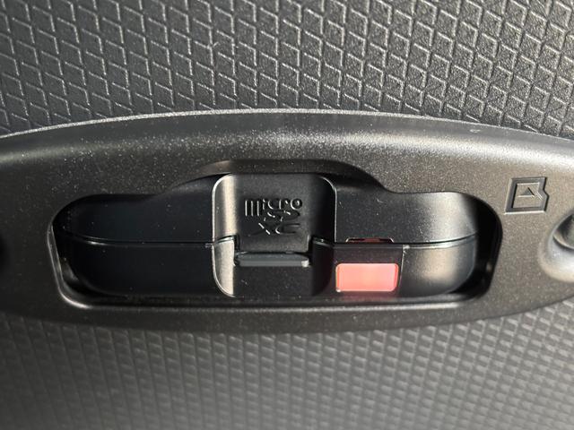 タントファンクロスターボ９インチディスプレイオーディオ　パノラマモニター　ドライブレコーダー　ＥＴＣ車載器　ＴＶコントロール　電動パーキングブレーキ　電動格納式ドアミラー　オートエアコン　キーフリーシステム　アルミホイール（奈良県）の中古車