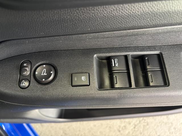 Ｎ−ＷＧＮＧ・ターボパッケージナビゲーション　バックカメラ　ＥＴＣ車載器　電動格納式ドアミラー　オートエアコン　プッシュスタートスイッチ　キーフリーシステム　アルミホイール（奈良県）の中古車