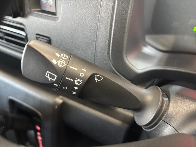 ハイゼットカーゴクルーズターボ９インチディスプレイオーディオ　バックカメラ　スマートインナーミラー　フロント席パワーウィンドウ　プッシュスタートスイッチ　キーフリーシステム　マニュアルエアコン　アイドリングストップ機能（奈良県）の中古車