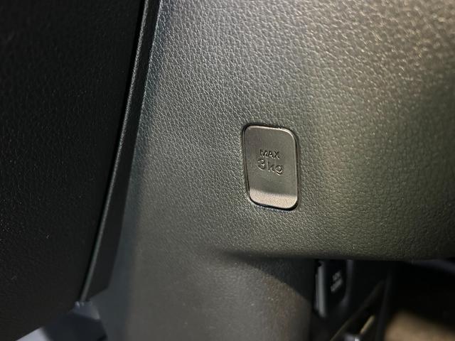 ムーヴキャンバスセオリーＧナビ　ドラレコ　衝突被害軽減ブレーキ　コ−ナ−センサ−　両側電動スライドドア　プッシュボタンスタ−ト　アイドリングストップ機能　シ−トヒ−タ−　バックカメラ　ＬＥＤヘッドライト　電動パーキング（奈良県）の中古車