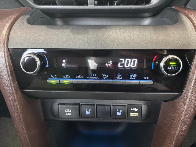 ヤリスクロスＺナビゲーション　パノラマモニター　ドライブレコーダー　ＥＴＣ車載器　運転席パワーシート　電動パーキングブレーキ　フロントシートヒーター　プッシュスタートスイッチ　キーフリーシステム　アルミホイール（奈良県）の中古車