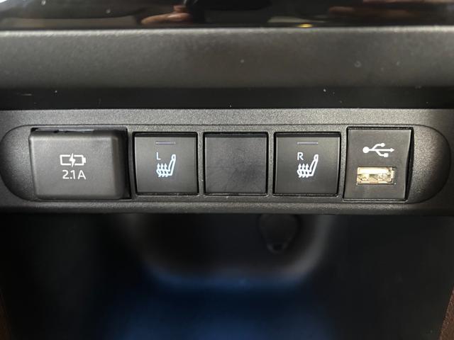 ヤリスクロスＺナビゲーション　パノラマモニター　ドライブレコーダー　ＥＴＣ車載器　運転席パワーシート　電動パーキングブレーキ　フロントシートヒーター　プッシュスタートスイッチ　キーフリーシステム　アルミホイール（奈良県）の中古車