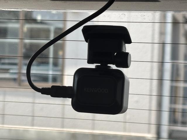 ヤリスクロスＺナビゲーション　パノラマモニター　ドライブレコーダー　ＥＴＣ車載器　運転席パワーシート　電動パーキングブレーキ　フロントシートヒーター　プッシュスタートスイッチ　キーフリーシステム　アルミホイール（奈良県）の中古車