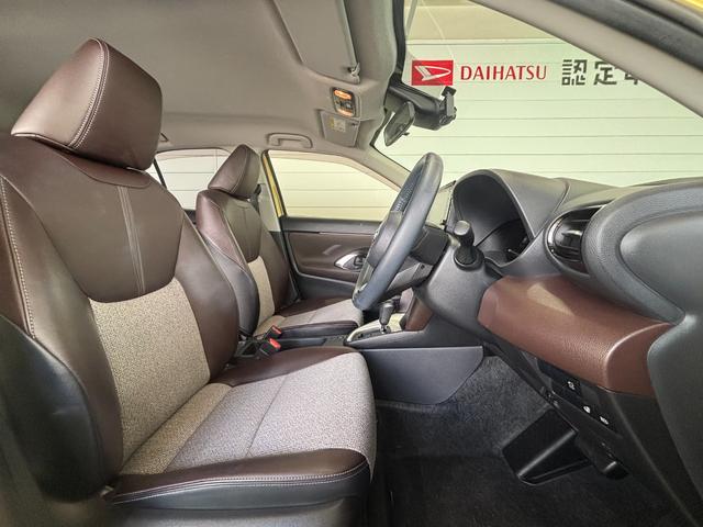 ヤリスクロスＺナビゲーション　パノラマモニター　ドライブレコーダー　ＥＴＣ車載器　運転席パワーシート　電動パーキングブレーキ　フロントシートヒーター　プッシュスタートスイッチ　キーフリーシステム　アルミホイール（奈良県）の中古車