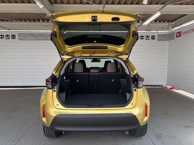 ヤリスクロスＺナビゲーション　パノラマモニター　ドライブレコーダー　ＥＴＣ車載器　運転席パワーシート　電動パーキングブレーキ　フロントシートヒーター　プッシュスタートスイッチ　キーフリーシステム　アルミホイール（奈良県）の中古車