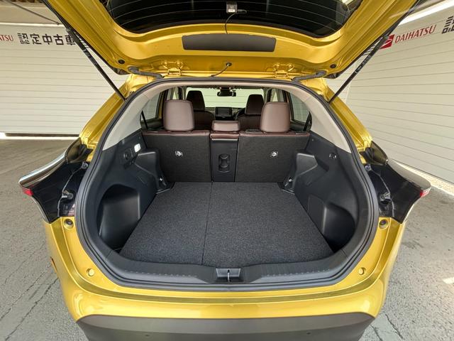 ヤリスクロスＺナビゲーション　パノラマモニター　ドライブレコーダー　ＥＴＣ車載器　運転席パワーシート　電動パーキングブレーキ　フロントシートヒーター　プッシュスタートスイッチ　キーフリーシステム　アルミホイール（奈良県）の中古車