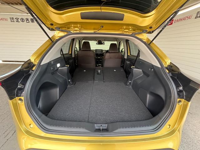 ヤリスクロスＺナビゲーション　パノラマモニター　ドライブレコーダー　ＥＴＣ車載器　運転席パワーシート　電動パーキングブレーキ　フロントシートヒーター　プッシュスタートスイッチ　キーフリーシステム　アルミホイール（奈良県）の中古車