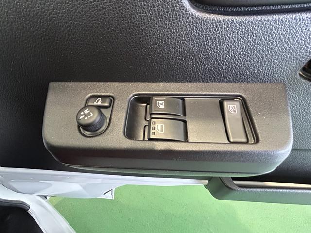 ハイゼットトラックEXTMT 4WD コ−ナ−センサ− アイドリングストップ機能 衝突被害軽減ブレーキ プッシュボタンスタ−ト(奈良県)の中古車