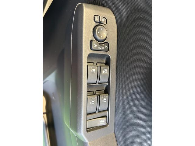 タフトG ダーククロムベンチャー4WD バックカメラ対応 シ−トヒ−タ− 衝突被害軽減ブレーキ コ−ナ−センサ− プッシュボタンスタ−ト アイドリングストップ機能 電動パーキング LEDヘッドライト(奈良県)の中古車